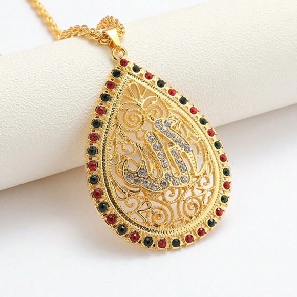Jewelry - Vintage penda